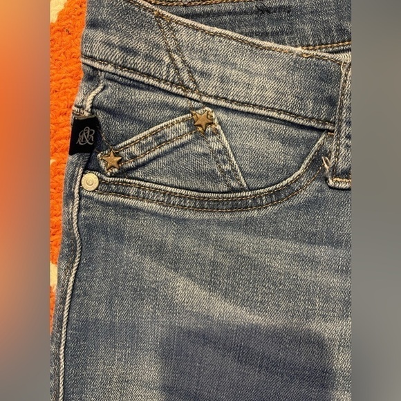 Rock & Republic size 6 blue distressed jeans - Picture 11 of 12